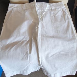 Tommy Bahama women's Bermuda shorts
